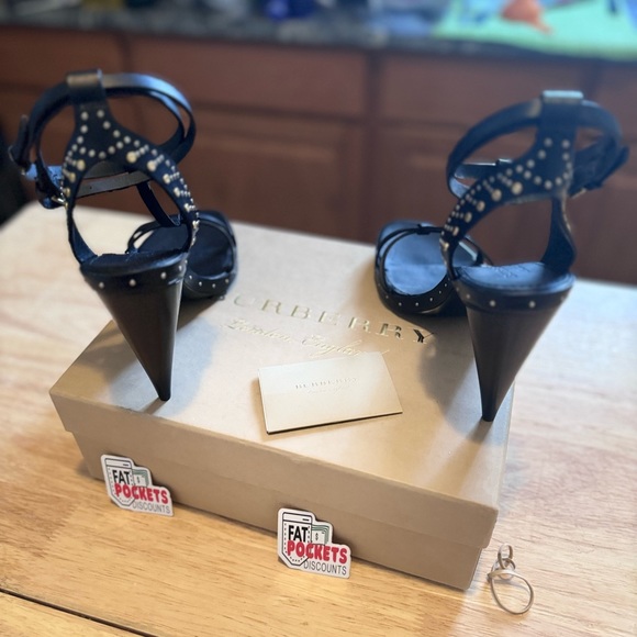BURBERRY Black Hans Runway Riveted T-Strap Cone Heel Sandals size 40 - Picture 2 of 7